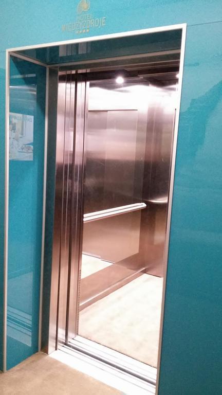 Holiday Home Loft Z Antresola I Balkonem Przy Plazy Miedzyzdroje Luaran gambar